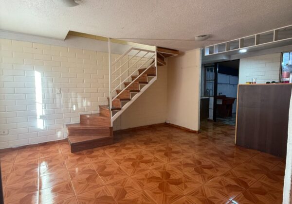 casa en Pasaje Cerro San Luis Sur 9526