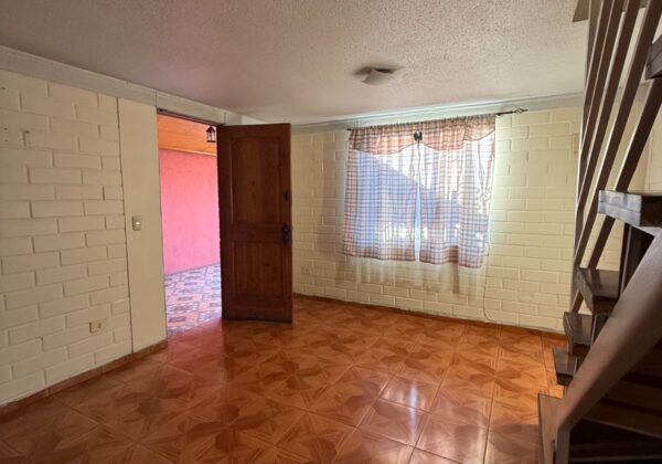casa en Pasaje Cerro San Luis Sur 9526